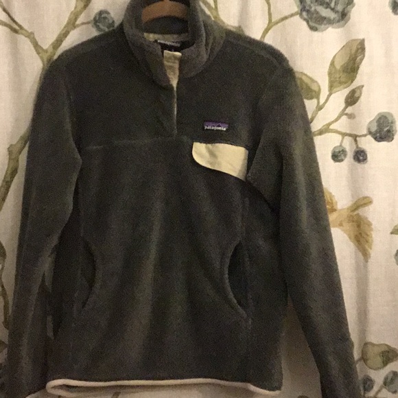 Patagonia Tops - Womens Patagonia fleece top